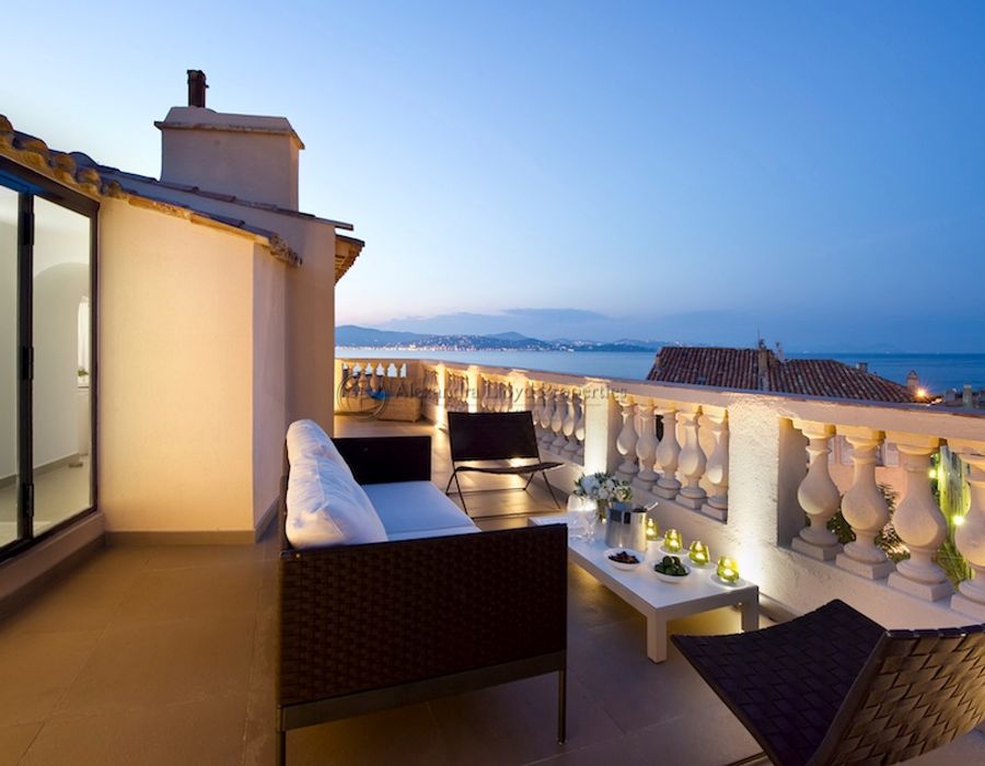 A stunning apartment in Saint Tropez village 4