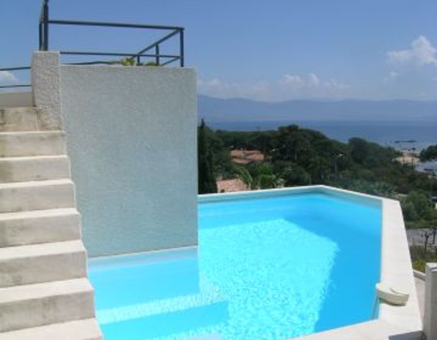 Nice house on near the beach! 6