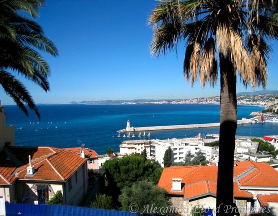 Fabulous views from this apartment in Mont Boron 2