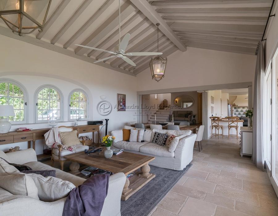 A wonderful family home in Mougins, with views over the sea and village 2