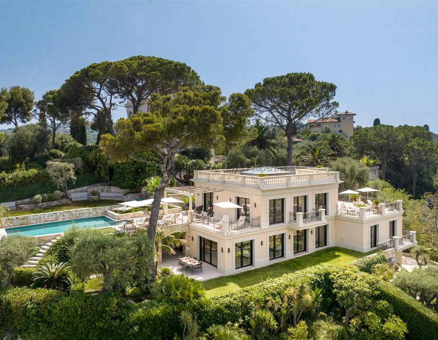 Saint Jean Cap Ferrat - Beautiful Belle Epoque Style Property for Rent 1