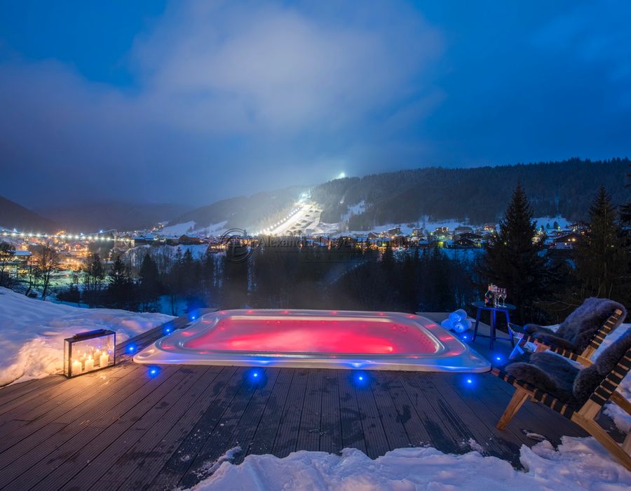 Morzine, French Alps, a spectacular chalet for rent 2