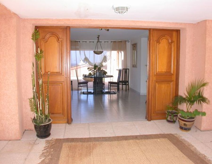 Impressive villa overlooking the bay of Calvi 4