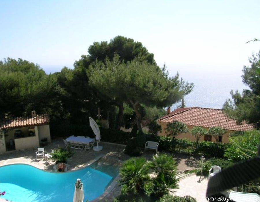 Charming Provencal villa in the peaceful village of Cap d'Ail 4