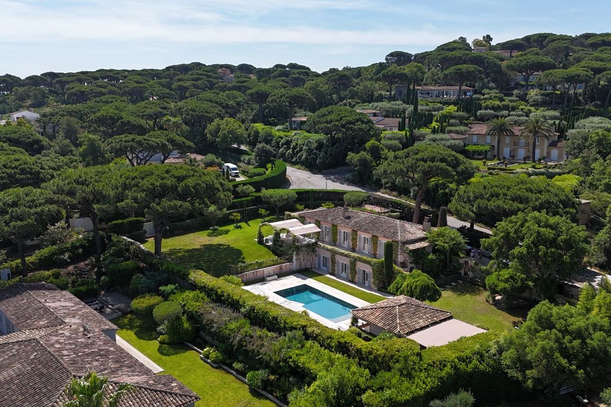Neo-Provençal villa a few minutes from the beach, Les Canoubiers, Saint-Tropez