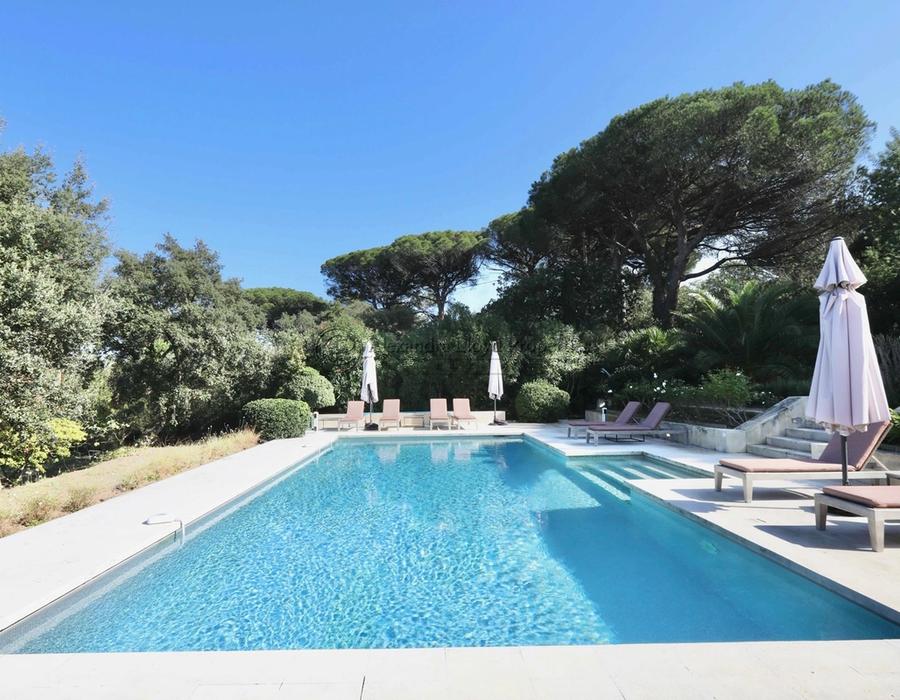 Capon Saint Tropez - a beautiful family home 3