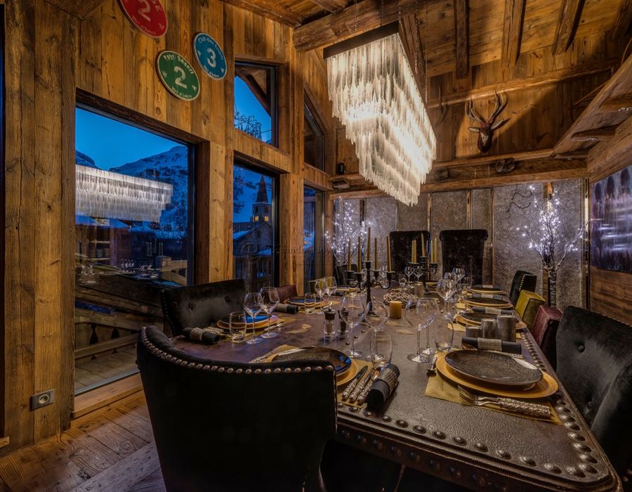 One of the most stunning chalets for rent in Val d'Isere .... 3