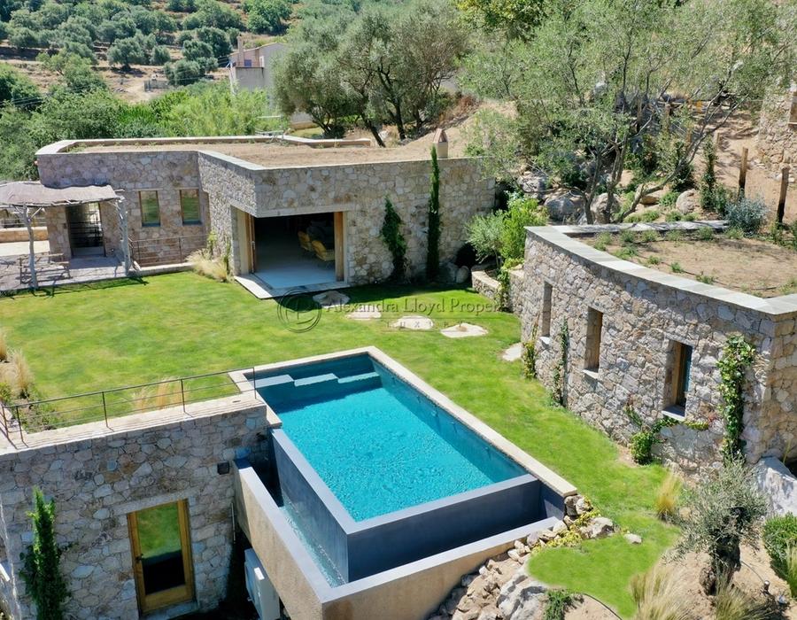 A truly beautiful house located in Pigna, Balagne, close to Ile Rousse  1
