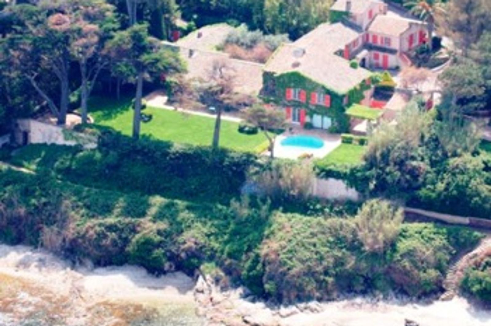 Water's edge property - Saint Tropez.