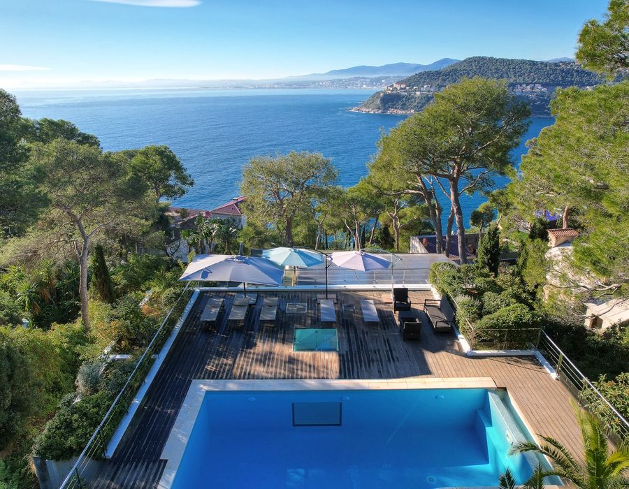 Elegant Contemporary Villa with Panoramic Sea Views in Saint Jean Cap Ferrat 2