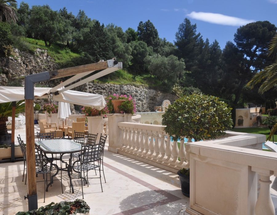 Amazing Belle Epoque villa overlooking the Baie de Villefranche 4