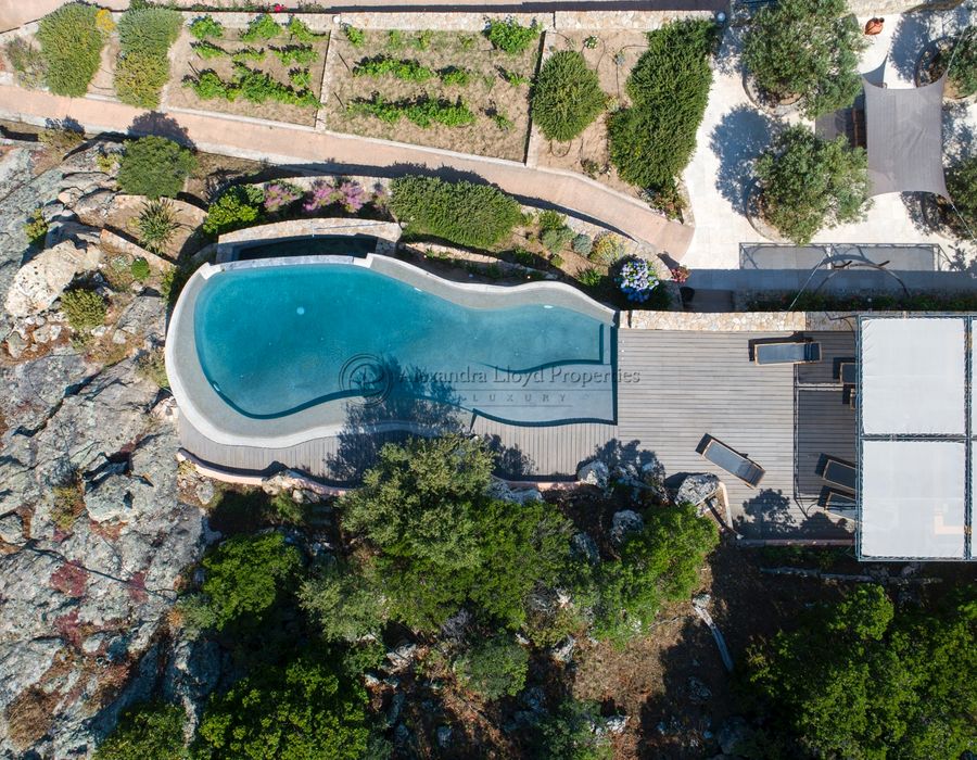 Ultimate elegance and breathtaking views in Calvi 2