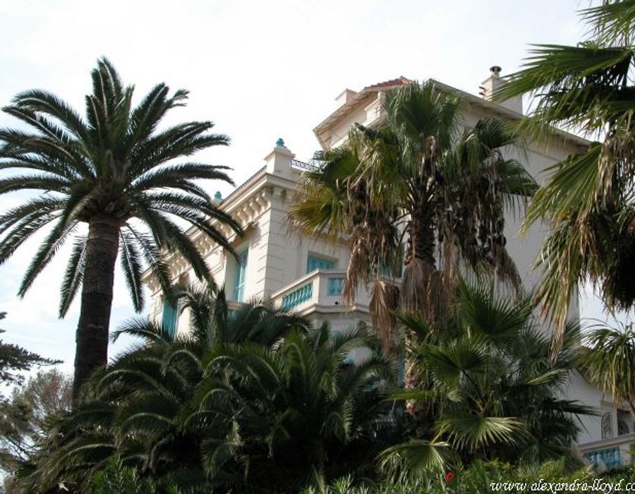 Stunning Belle Epoque Property in Cap d'Ail with lovely sea views 3