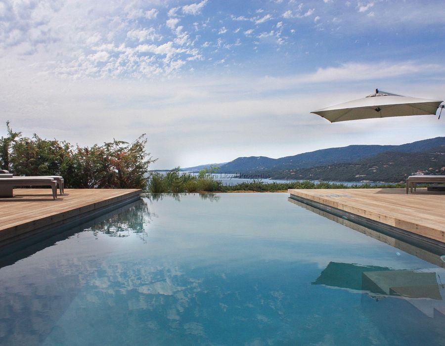 Ultra luxury villa located in Propriano, South Corsica with wonderful views over the port 4
