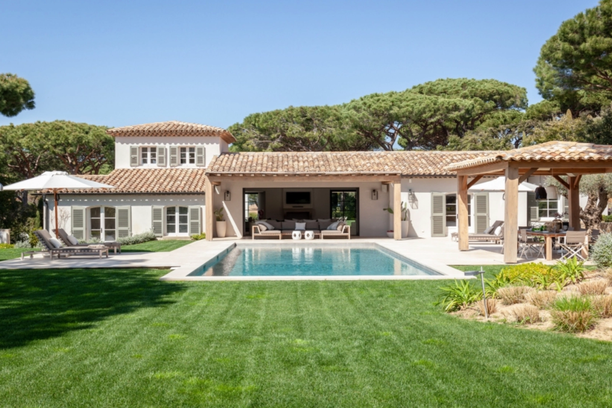 Villa Élégante de 7 Chambres avec Intérieur Époustouflant aux Parcs de Saint-Tropez