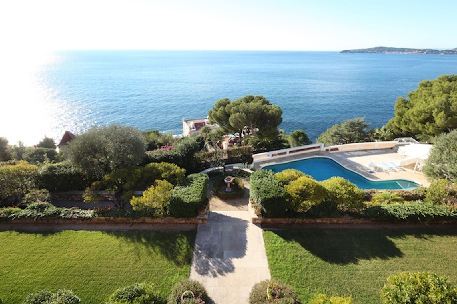 New on the rental market - Belle Epoque Villa in Cap d'Ail