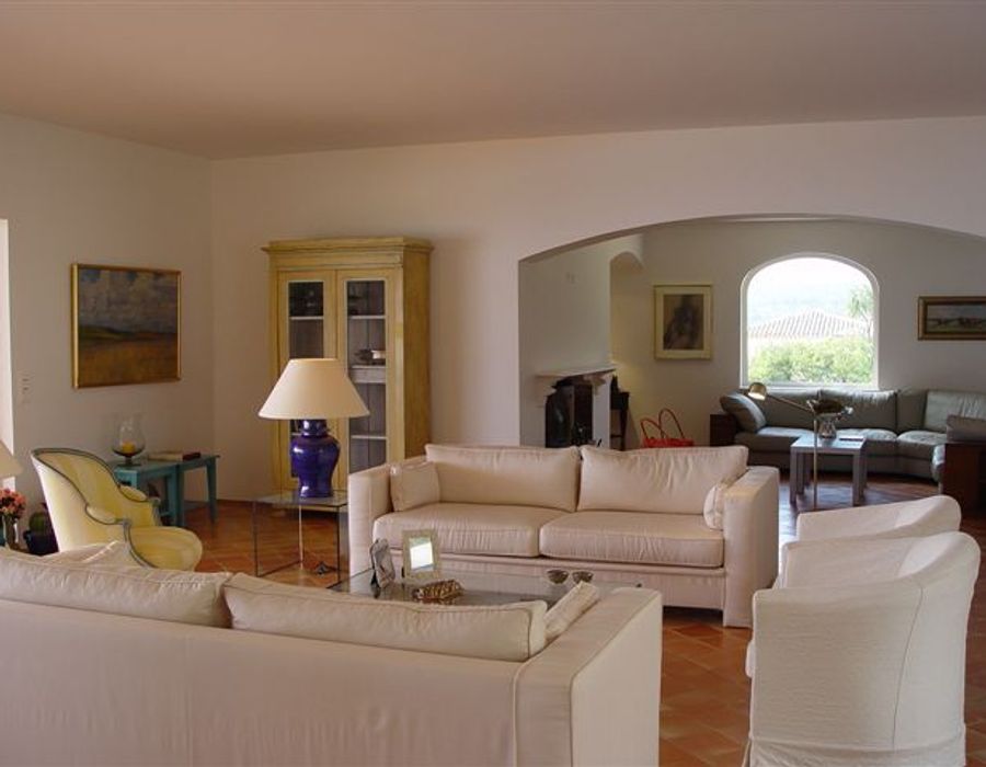 Somptuous new property in a private domain opposite Saint Tropez 2