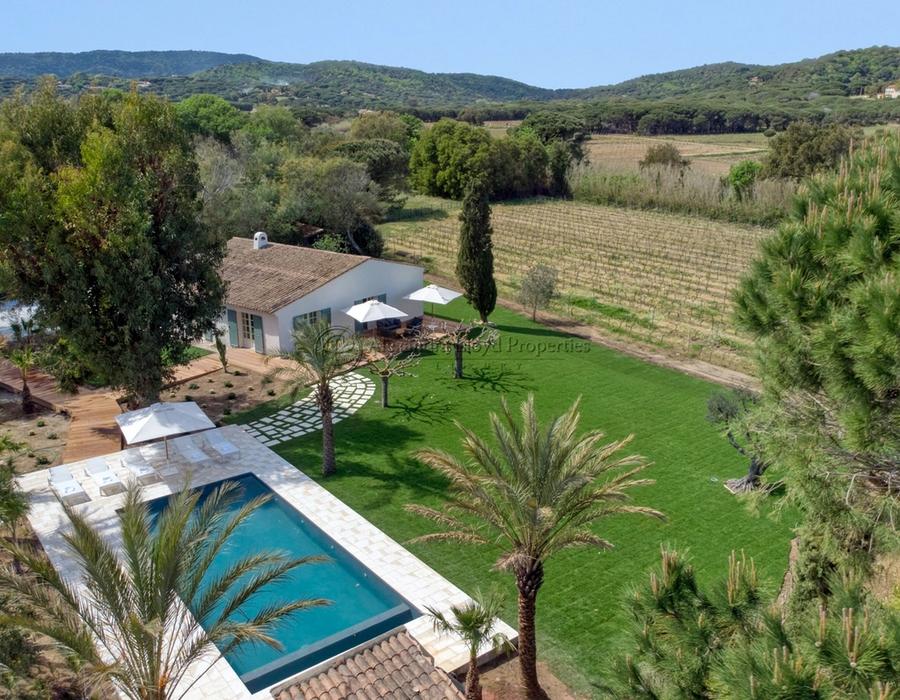 Close to Pampelonne Beach — A Five-Bedroom Property for Rent 2