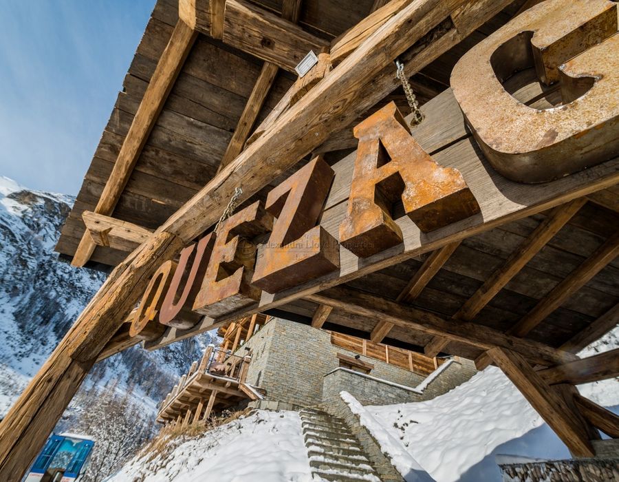 New and rare! A contemporary chalet in Tignes, close to Val d'Isere 6