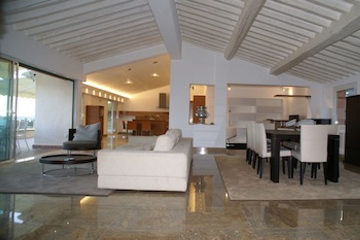 Waters edge property at Les Issambres