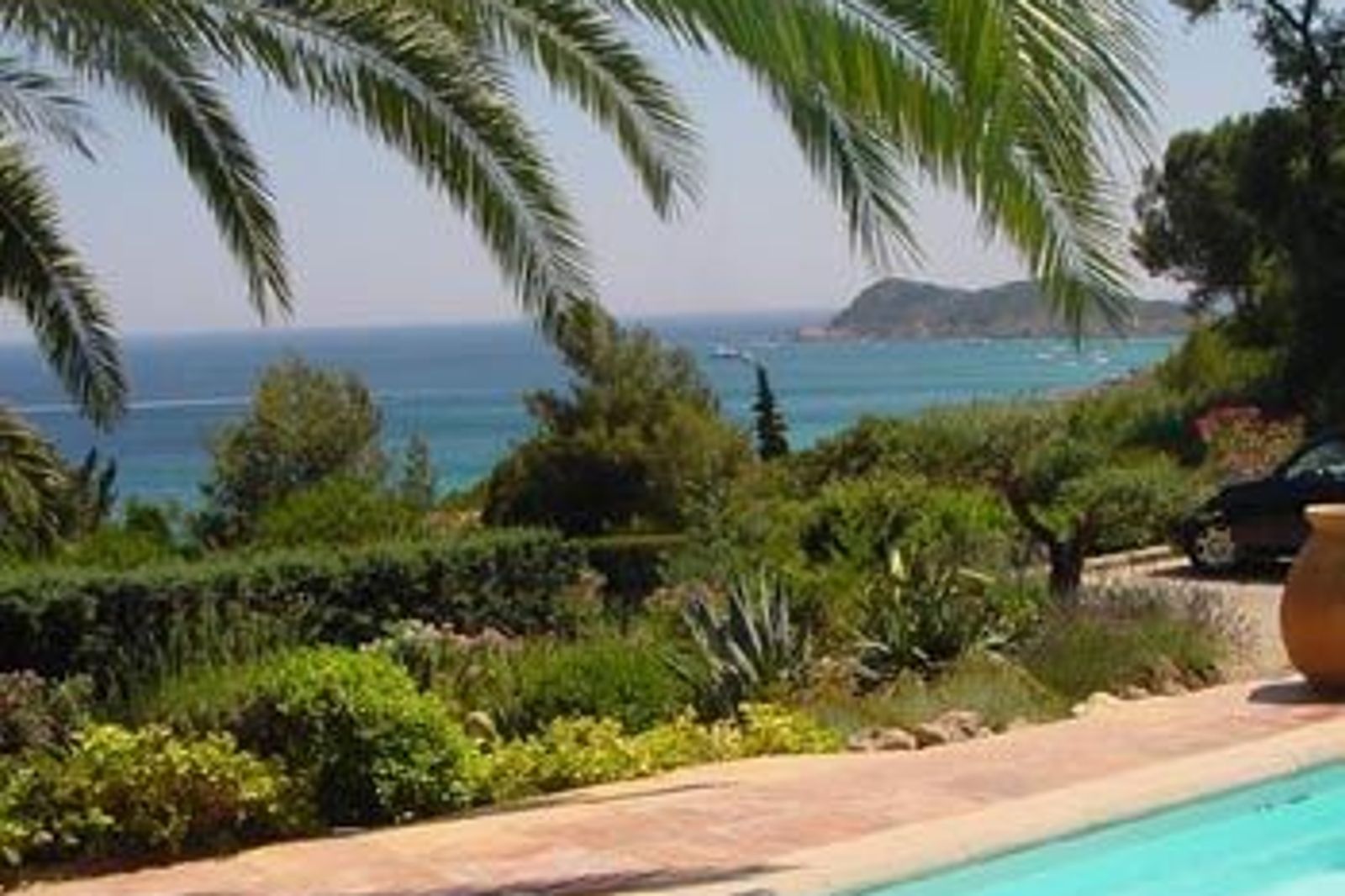 Charming villa with a lovely interior in Ramatuelle