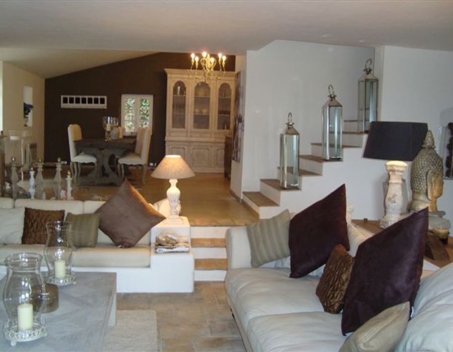 Fabulous sea views and overlooking Saint Tropez 4