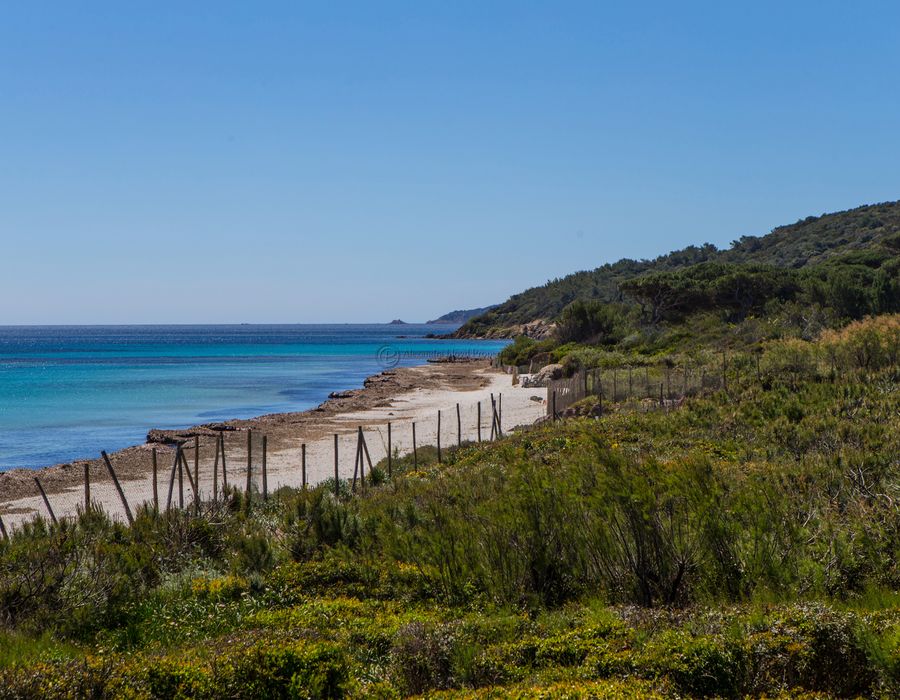 A beautiful property located in Le Parc de la Moutte, 30m from the beach 3