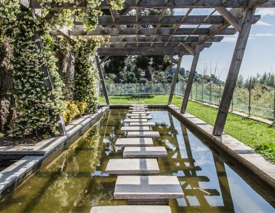 Breathtaking views over the Rade de Villefranche! 4