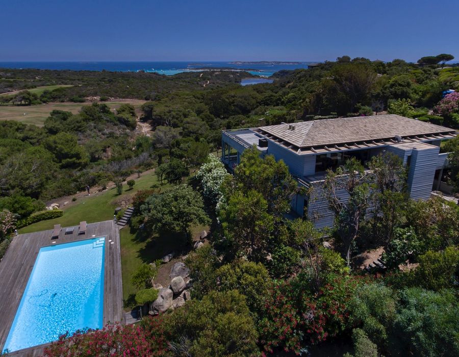 A Stunning Property Located in the Domaine de Sperone, Bonifacio 2