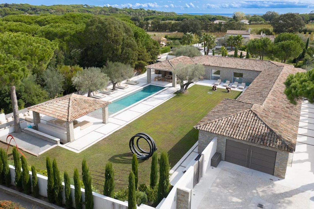 Wonderful contemporary house in the Salins area of Saint Tropez