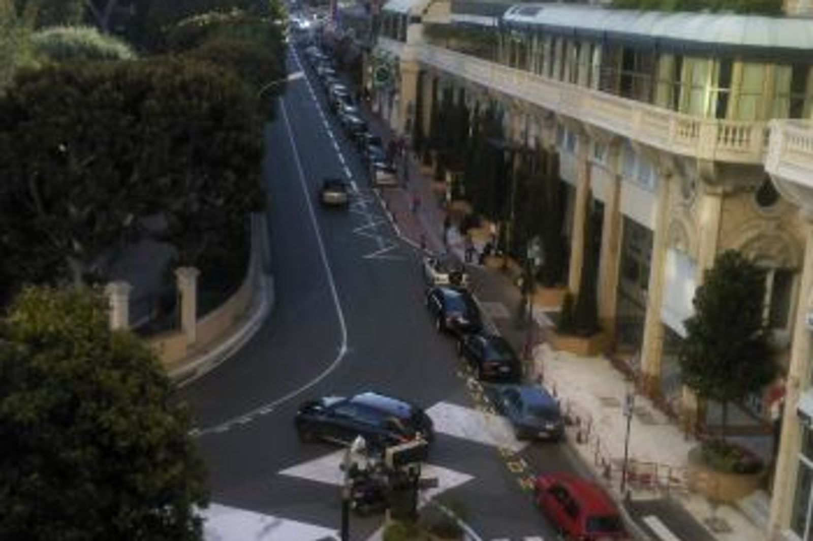 Apartment with terrace overlooking the Grand Prix racetrack