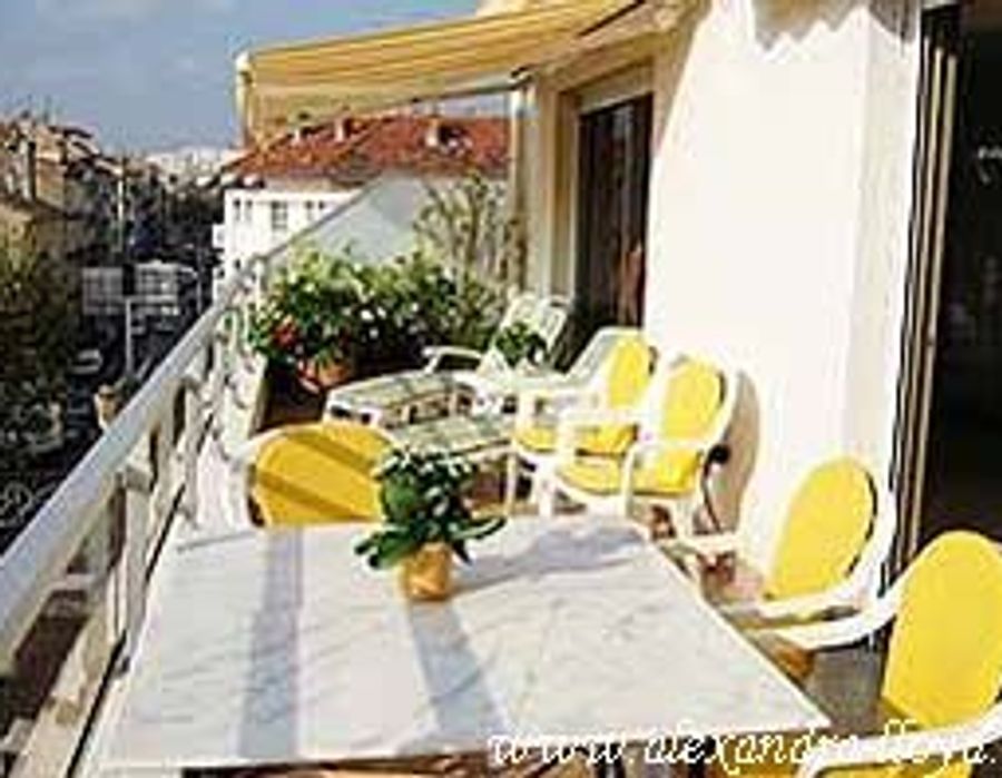 Two bedroomed apartment in Cannes 2