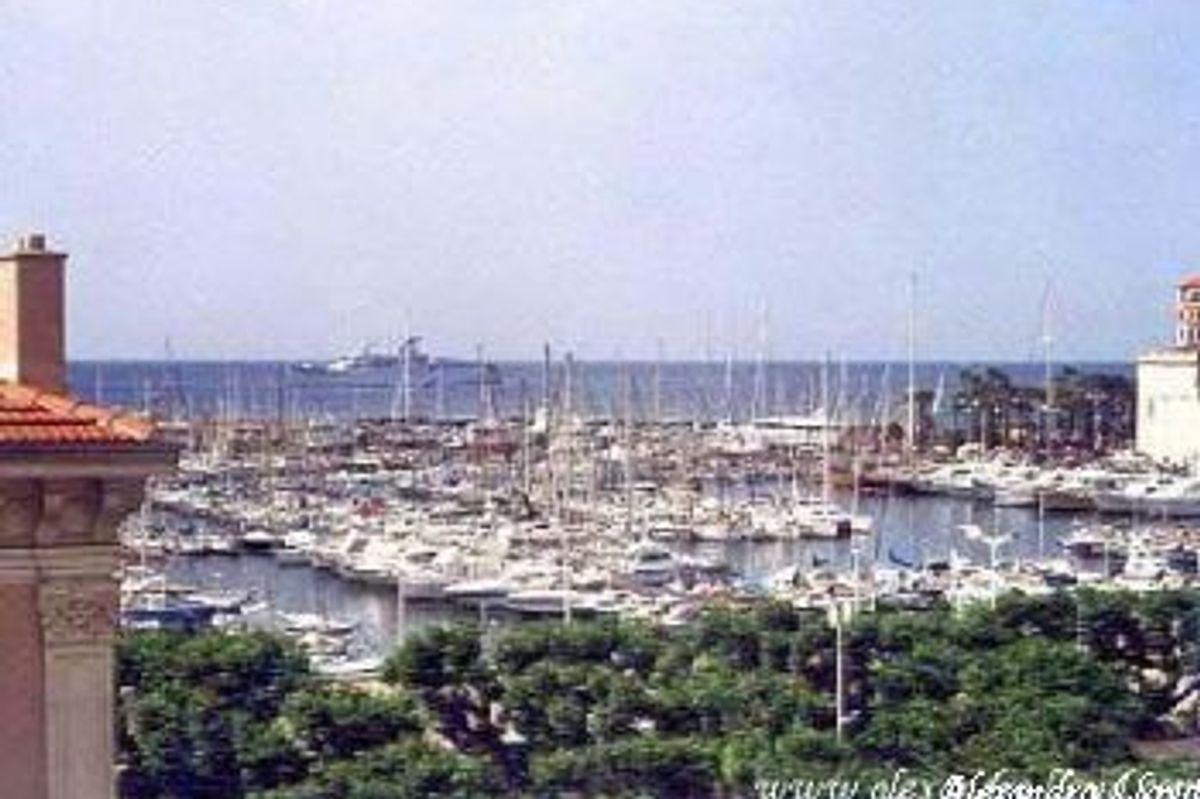 Penthouse apartment in Cannes