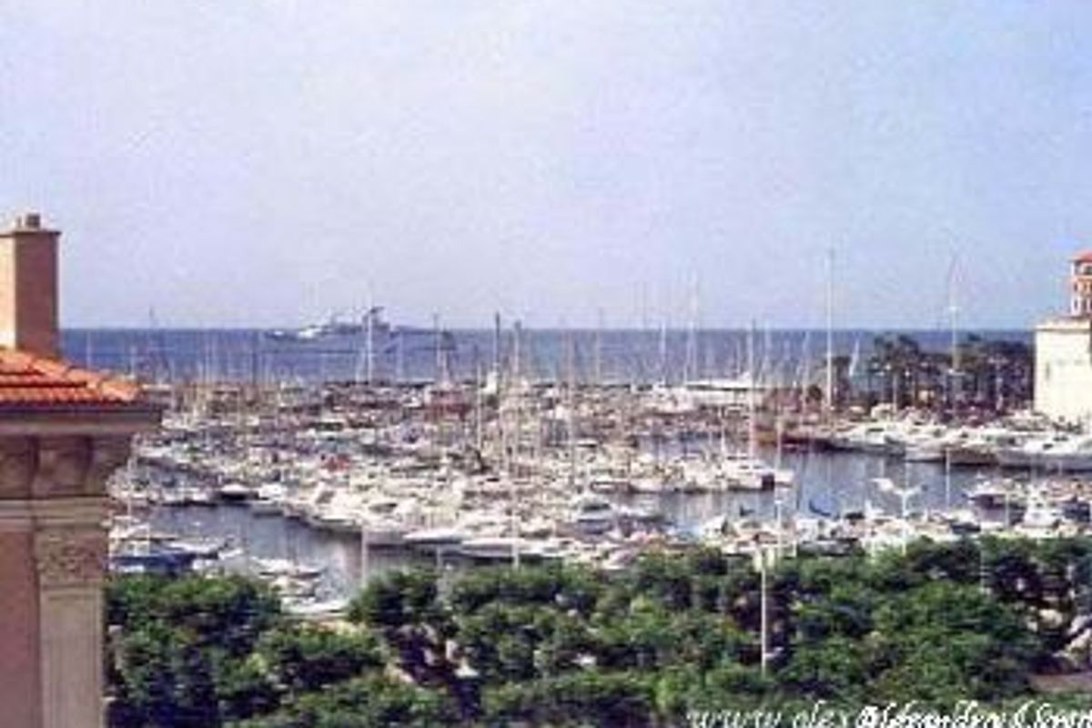 Penthouse apartment in Cannes