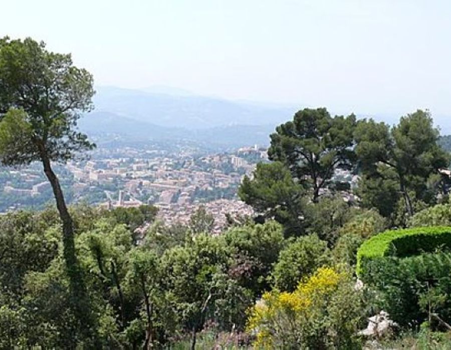Charming villa on the heights of Grasse. 1