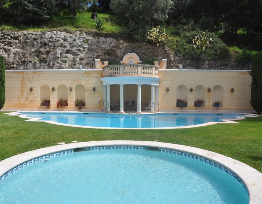 Amazing Belle Epoque villa overlooking the Baie de Villefranche 2