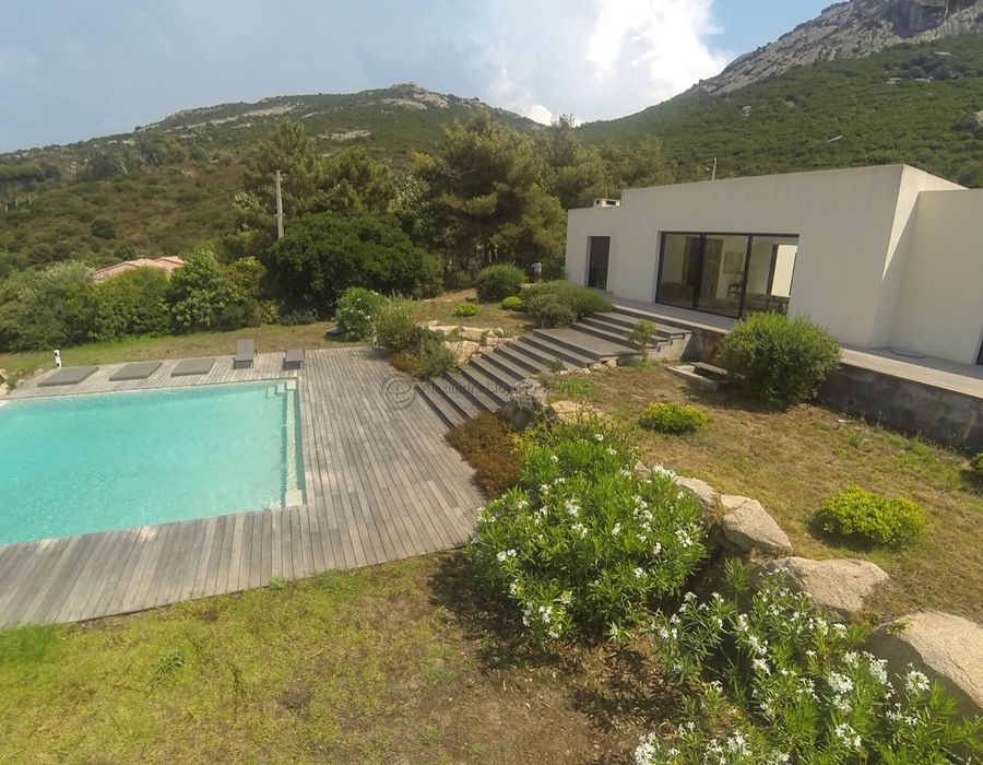 Contemporary villa with a sea view, Calvi, North Corsica 3
