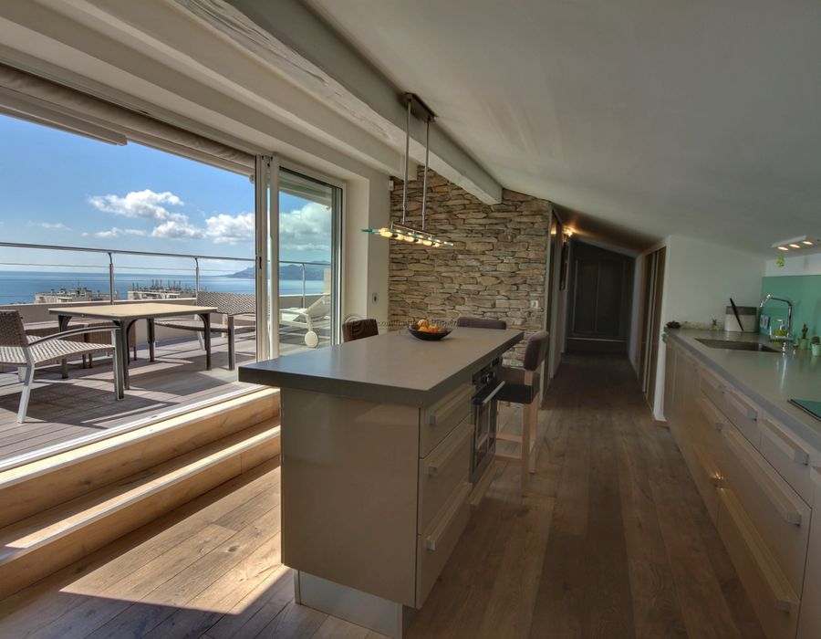 Le Parc Continental - Cannes - a stunning top floor apartment for rent 4