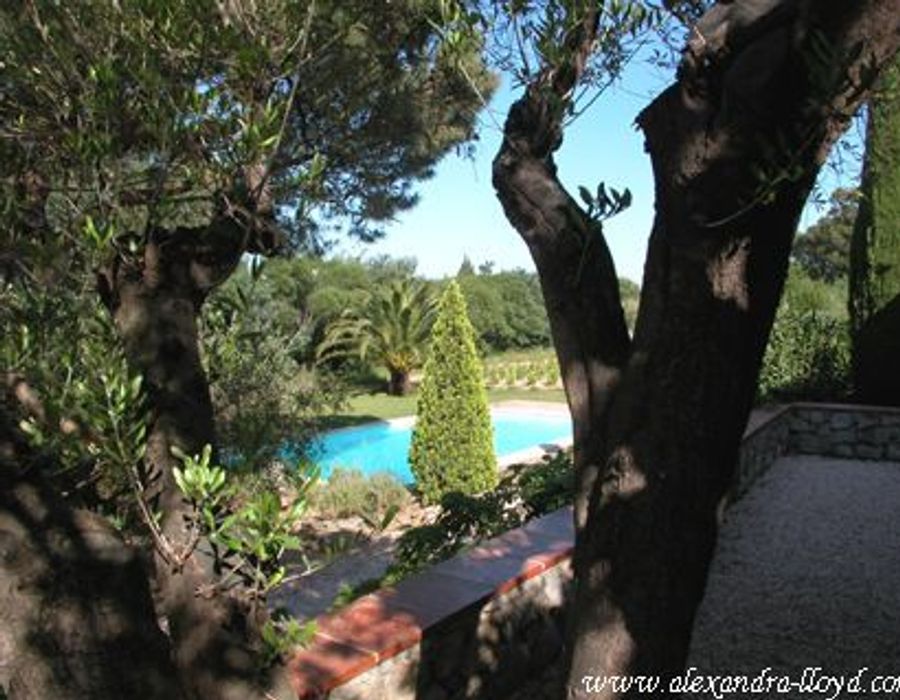 Provencal style villa in Les Parcs de Saint Tropez 5