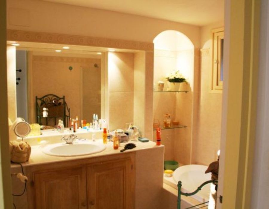 A ravishing newly renovated villa overlooking the port of St Florent 1