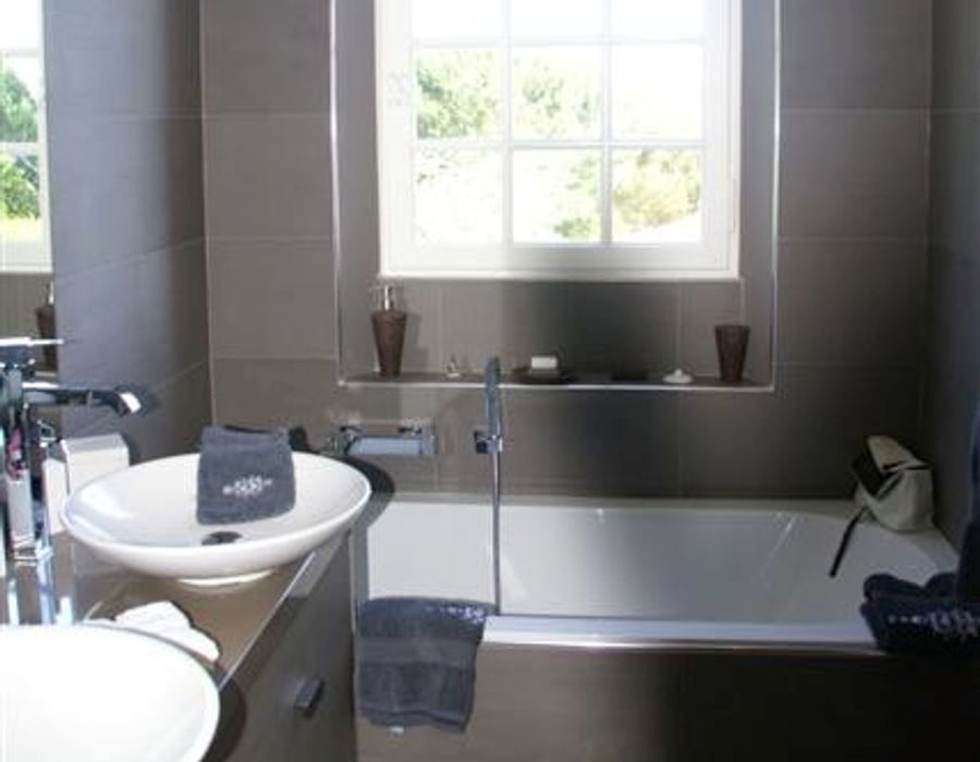 Provencal style property located in Saint Tropez 4