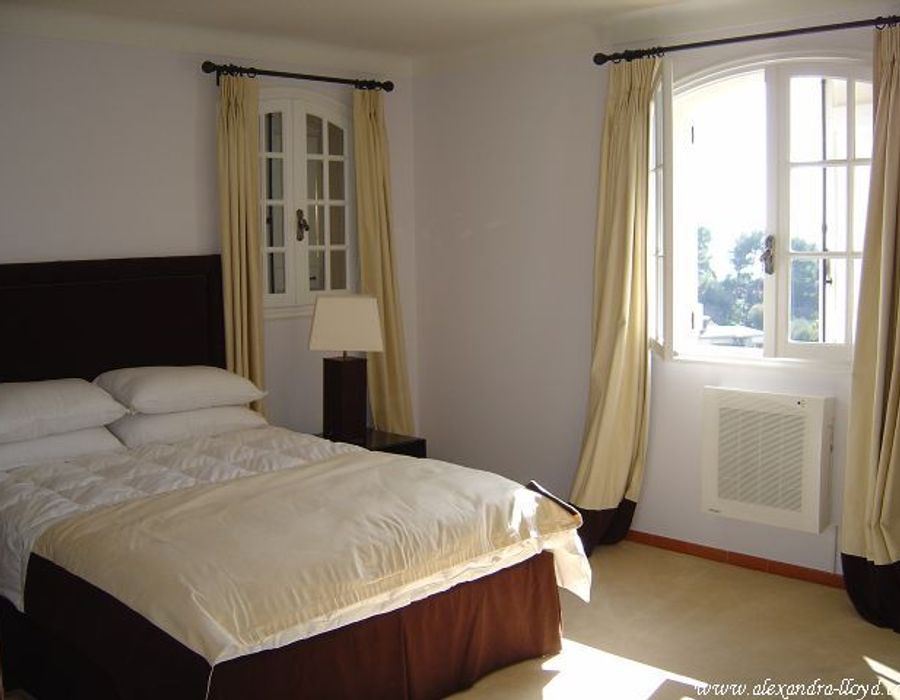 Lovely newly renovated Villa on the Chemin des Collines, Cannes 3
