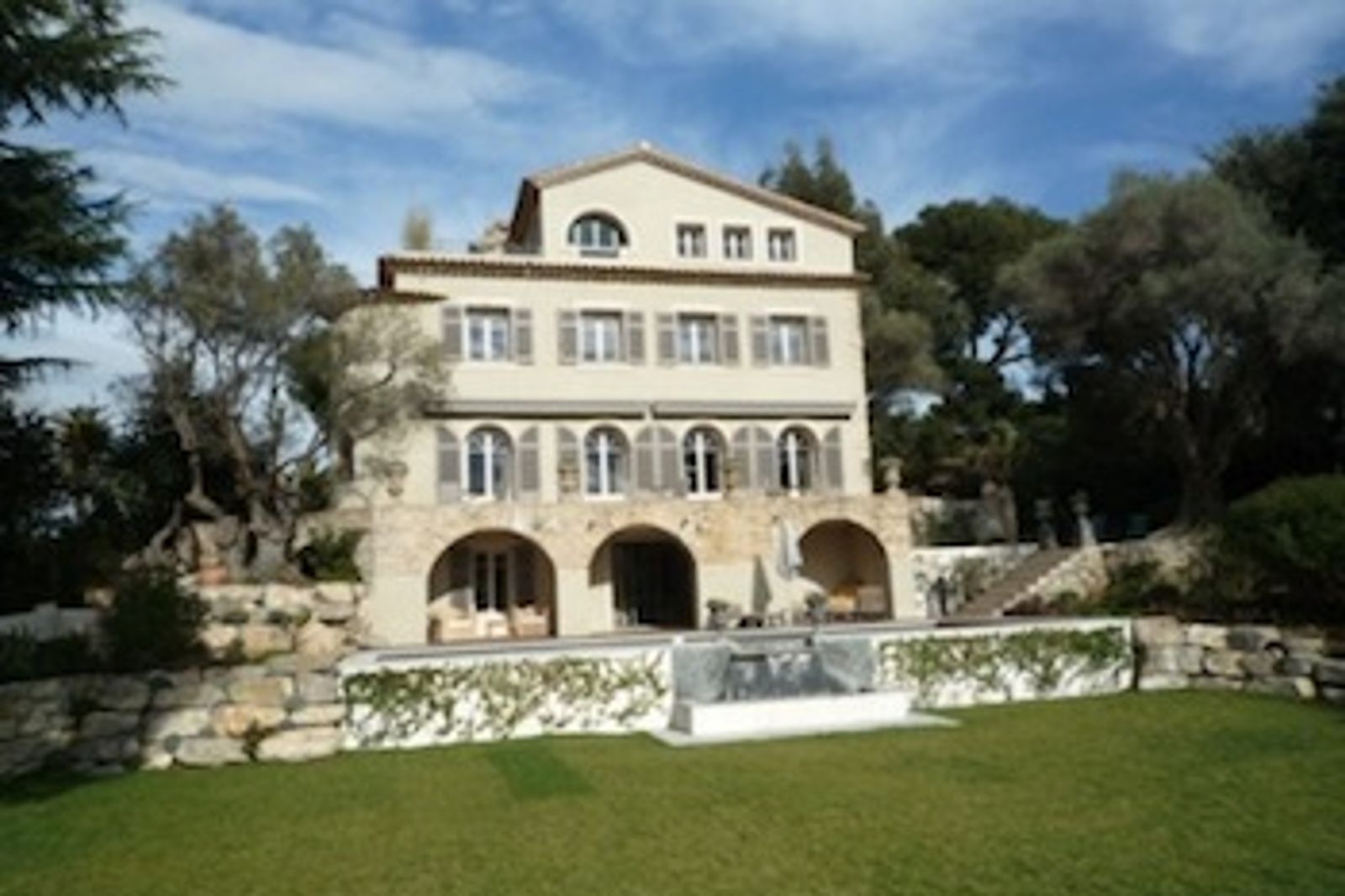 Cap d'Antibes - beautiful renovated property