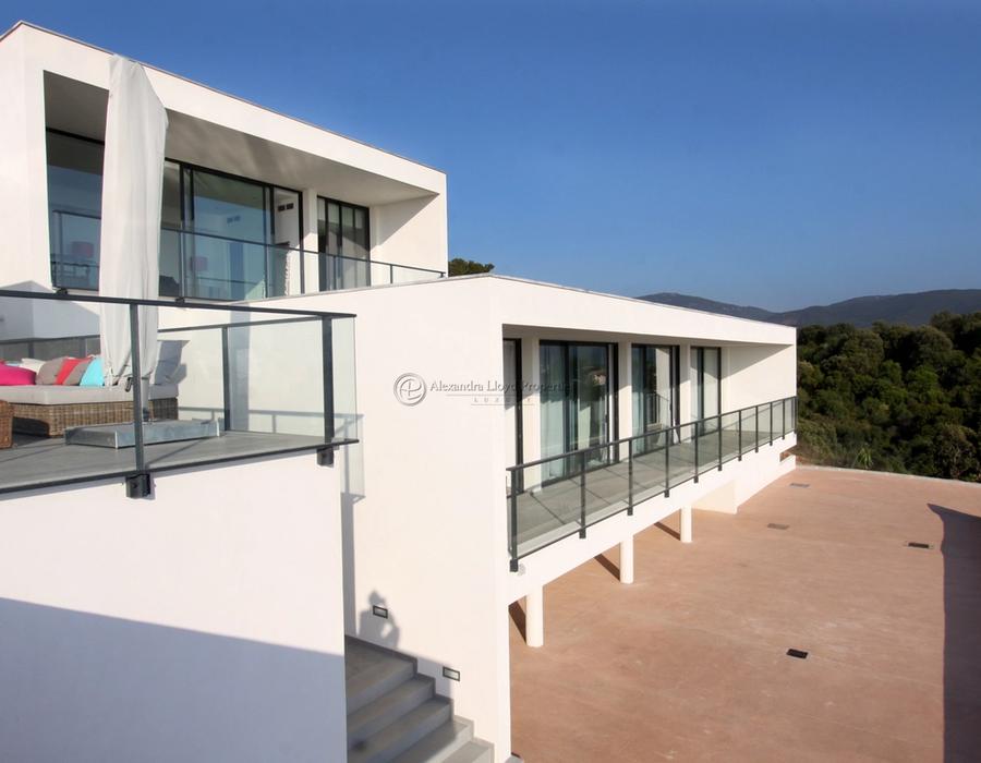 Luxurious Newly Built Villa in Porticcio, Corsica 3