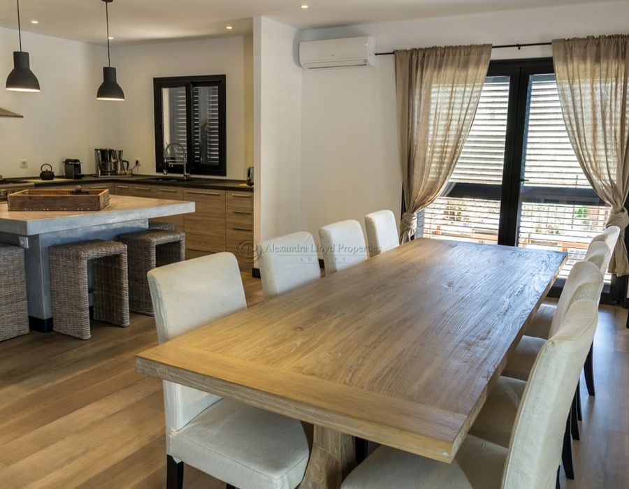 Corsica - New for 2014 ! 5