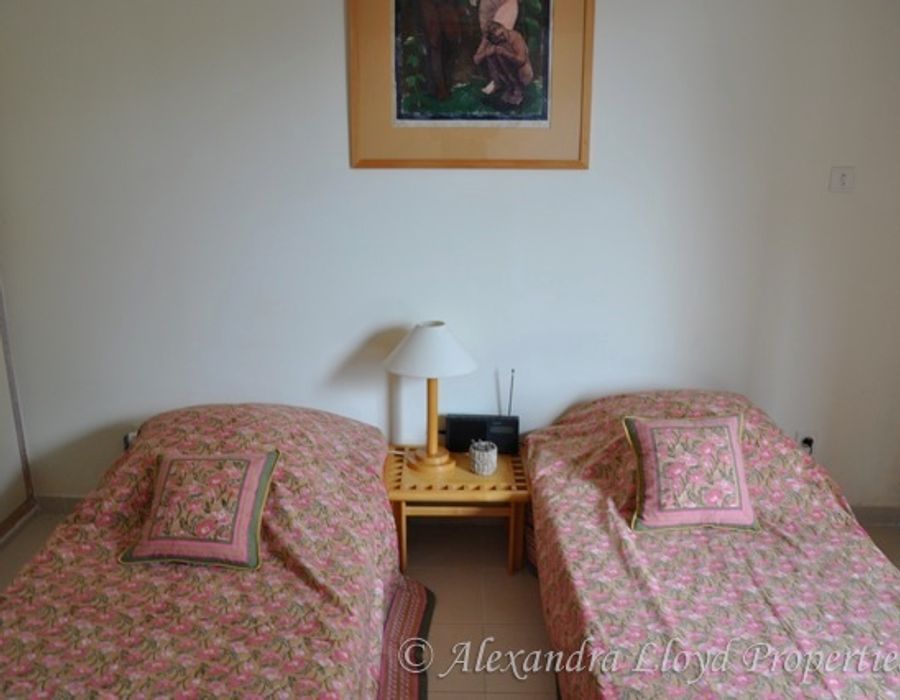 A peace haven in Saint Florent 4