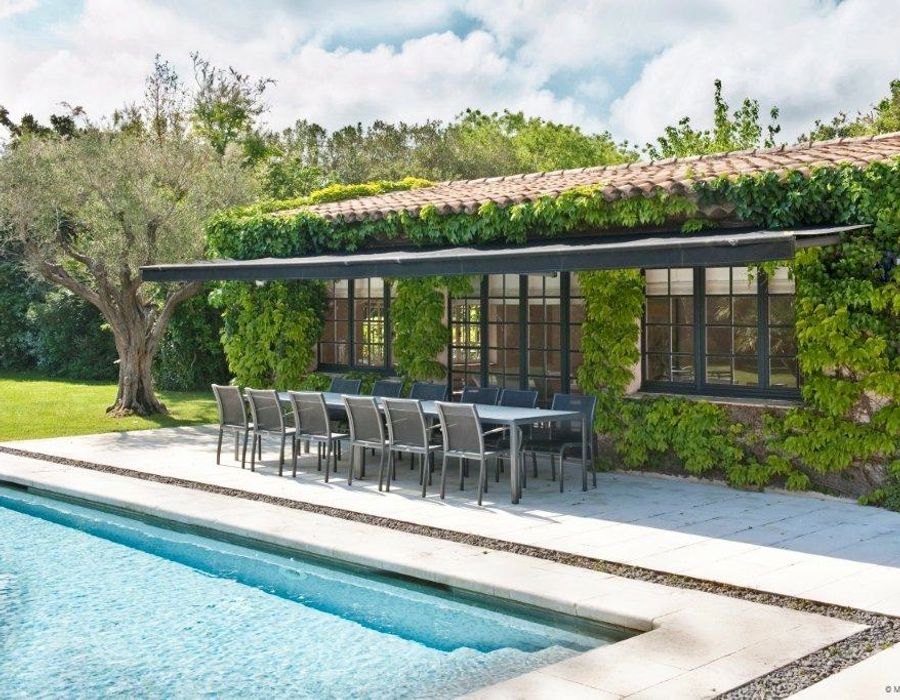 Only a few minutes from the village and Pampelonne beaches 4