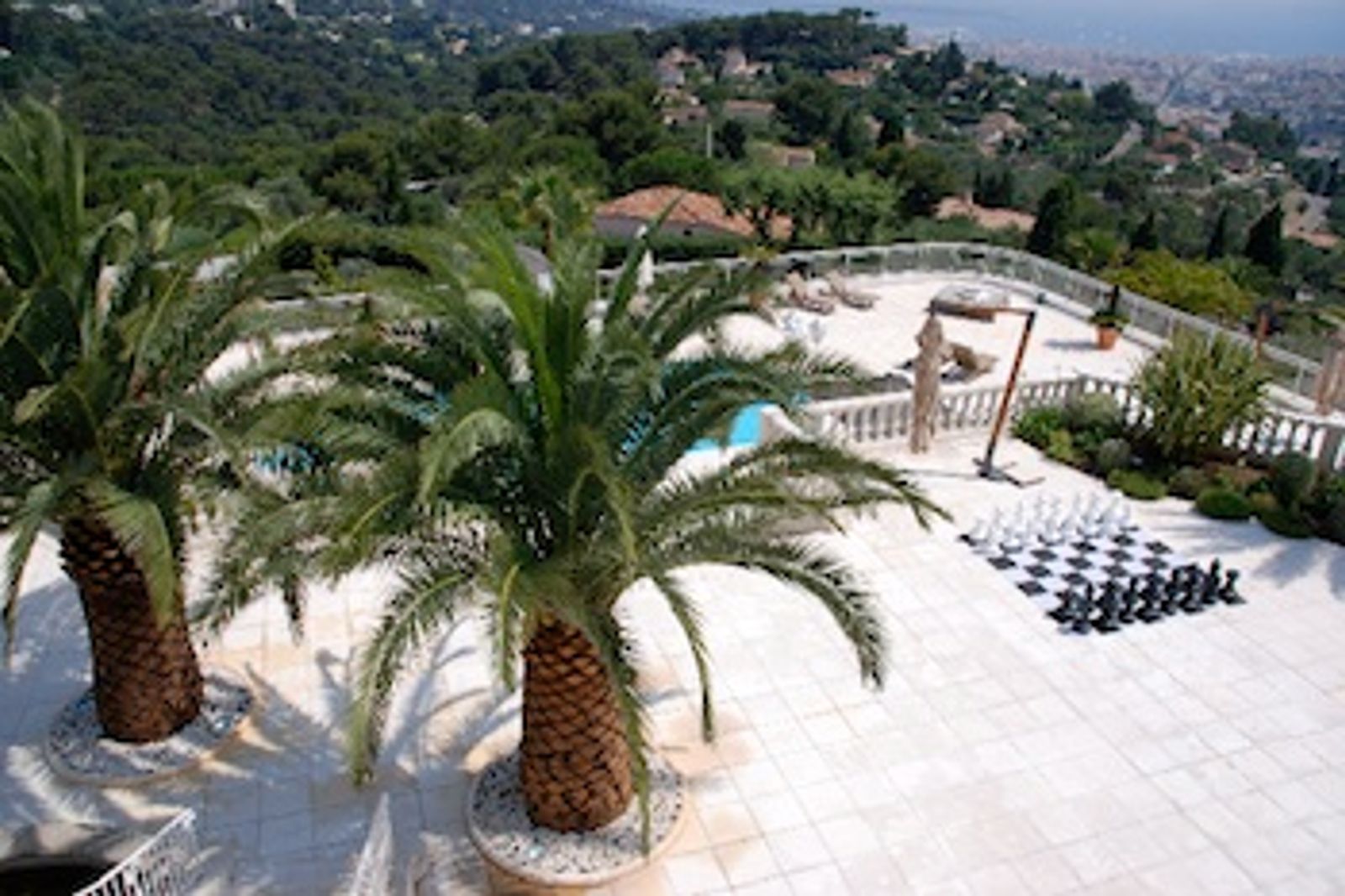 One of the most spectacular properties on the rental market - Mougins