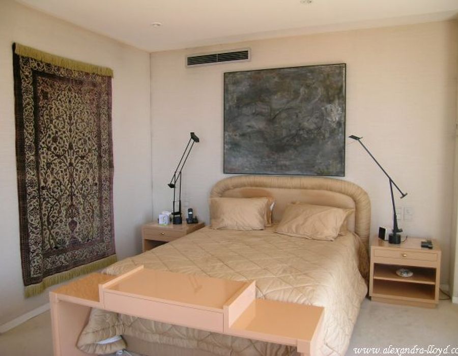 Super views from the prestigious Cannes Californie 6