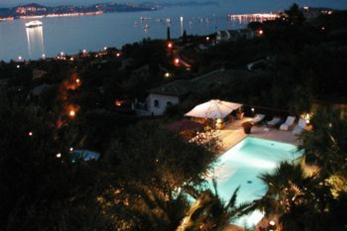 Stunning property in a private domain